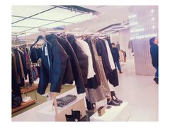 -ZARA(大上海时代广场店)