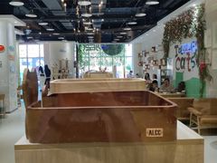 -藏猫猫咖啡主题馆(中央大道店)