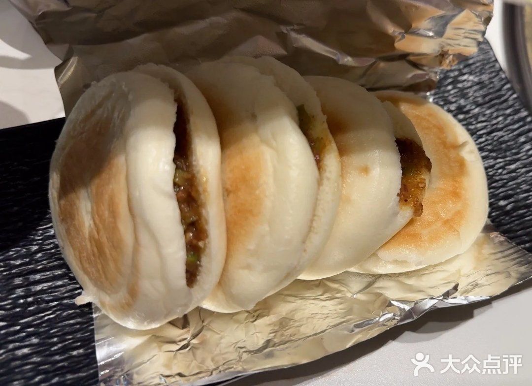 驴肉非常鲜嫩，我们已经三刷了，每次来都吃得不亦乐乎！