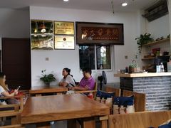 大堂-双桥园·云南过桥米线(古城南门店)