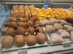 -好利来(上海虹桥新天地Lab主题店)