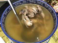 雪梨川贝鹧鸪汤-牛头鱼庄·地道广西菜(鲁班店)