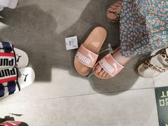 -宁波杉井奥特莱斯广场