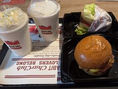 -The Habit Burger Grill 哈比特汉堡(复兴soho店)