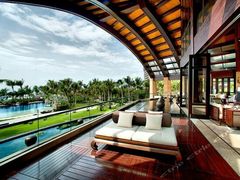 -三亚湾海居铂尔曼度假酒店