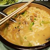虾爬子锅贴实实惠惠的看到都是虾爬子肉。真的很好吃