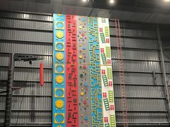 -极限PLAY运动娱乐新世界·团建派对表演休闲馆·室内高空游乐园