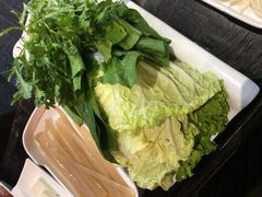 蔬菜拼盘-铜来聚老北京涮肉(恒隆广场店)