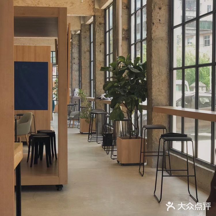 泉州一隅｜周末来看展喝咖啡☕️[调皮]