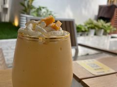 -Mark&Mars Restaurant