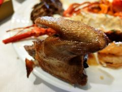 脆皮乳鸽-苔圣园酒家(尊木汇国际艺术广场店)