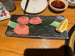-炼火烤肉店