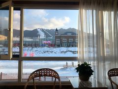 -丝绸之路山地度假区滑雪场