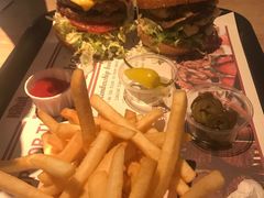 -The Habit Burger Grill 哈比特汉堡(复兴soho店)