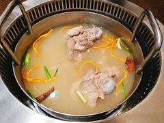 -阿二骨煲(新天地店)