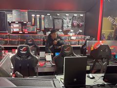 -ROG玩家国度(美罗城店)