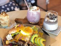 宾尼客.培根.牛油果.墨鱼贝果-251#coffee roasters(沿河东路店)