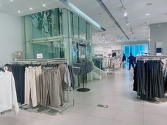 -H&M(鹏欣水游城店)