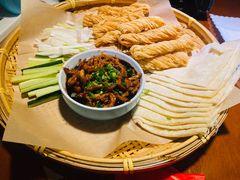 新派京酱肉丝-魏铭鱼头捞饭(晋阳路店)