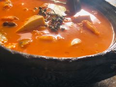 酸汤土锅鱼-缘生态云南菜·野生菌庭院餐厅(华侨城店)