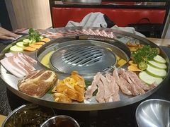 -哈哈碳都·牛肋条无限自助烤肉(宝龙店)