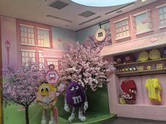 -m豆巧克力世界(上海世茂广场店)