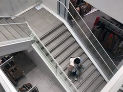 -H&M(天一广场店)