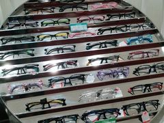 -吴良材眼镜(南翔印象城MEGA店)