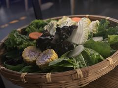 -尚尚仙·酸汤猪手·猪肚鸡火锅(华联万柳购物中心店)