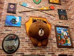-LINE FRIENDS Garosu-gil Flagship Store