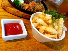 想吃薯条-去茶去餐厅(中央大街店)