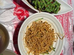 -肥肥虾庄·金牌油焖大虾(汉街SKP店)