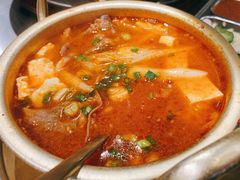 酸汤肥牛-本炙炭烤·蒲烧活鳗料理店(金沙洲店)