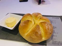 餐前面包-AZUR聚(香格里拉饭店)