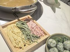 三色面-左庭右院鲜牛肉火锅(七宝领展广场店)