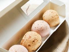 彩虹蛋爆浆麻薯-墨茉点心局(国金街店)