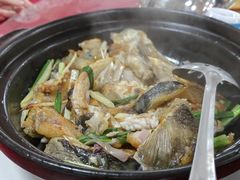 砂锅啫大鱼头-东胜客河鲜店·西江河鲜·老字號渔家菜