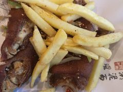 -川流不息·地道川菜·小龙虾(松东路店)