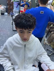 -藤野造型专业烫染接发