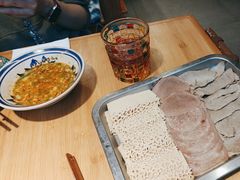 -洱火云南酸菜牛肉火锅(石景山当代商城店)