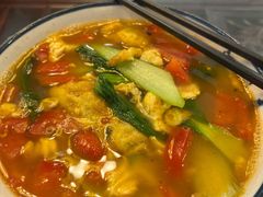 西红柿鸡蛋盖浇面-河州春清真西北特色美食(虎踞路店)