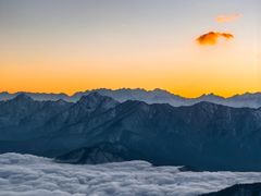 -牛背山