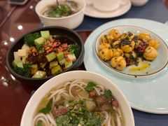 酸菜煸汤圆-贵州大厦贵州厅(樱花园西街店)