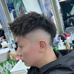 -海文先生国潮烫染男士理发馆
