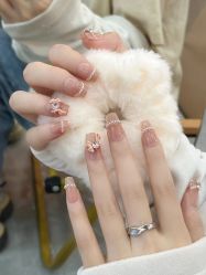 -菜菜美甲美睫皮肤管理