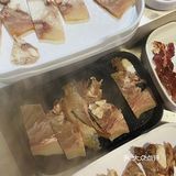 谁能拒绝冬天来一顿热气腾腾的鲜切牛肉火锅～