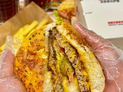 -必胜客(WOW中心城店)