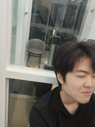 -首脑美发沙龙