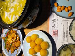 -九锅一堂酸菜鱼(学府凯德店)