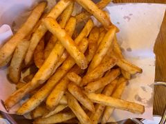 -BHC炸鸡(明洞总店)